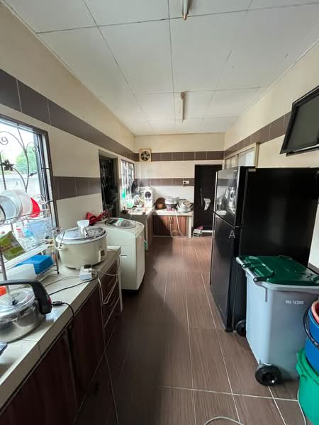 2-storey Terraced House for Sale in Taman Pulai Impian (Sikamat) - Jack Chia - Kitchen - PropertyGuru.com.my