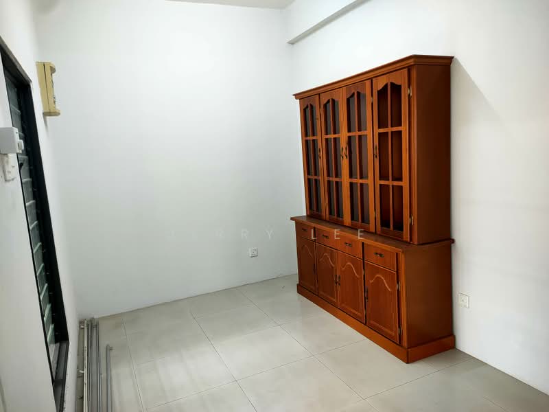 Rumah Berkembar untuk Dijual di Taman Puncak Jalil (Seri Kembangan) - Jerry Lee - PropertyGuru.com.my
