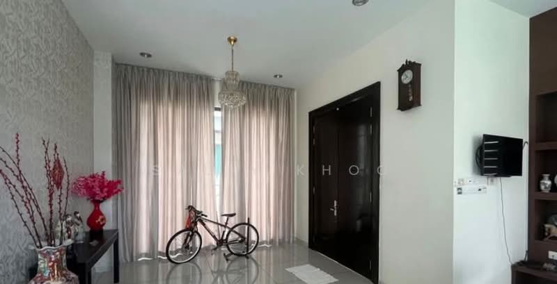 Rumah Banglo untuk Dijual di Pulau Tikus (Penang) - Sally Khoo - Entrance - PropertyGuru.com.my