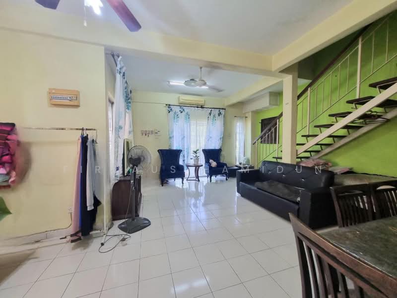 Semi-Detached House for Sale in Puncak Alam (Selangor) - Firdaus Hamidun - PropertyGuru.com.my