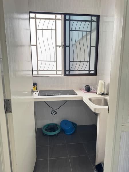 Condominium for Sale at Marina Bay Condominium - Li Fang - Kitchen - PropertyGuru.com.my