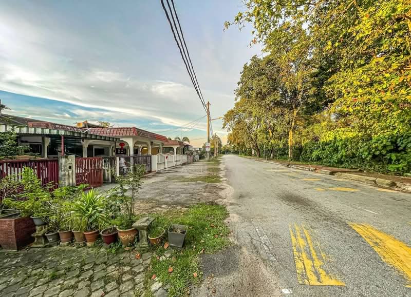 1-storey Terraced House for Sale in Taman Teluk Pulai (Klang) - JUMIDAH (JUE) - Exterior - PropertyGuru.com.my