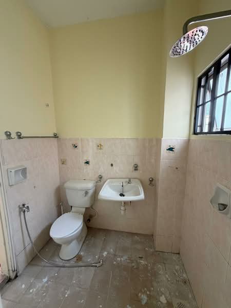 2-storey Terraced House for Rent in Bandar Baru Sri Petaling (Sri Petaling) - Han . - Bathroom - PropertyGuru.com.my
