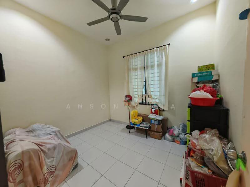 1-storey Terraced House for Sale in Bandar Putra Kulai (Kulai) - Anson Chua - Bedroom - PropertyGuru.com.my