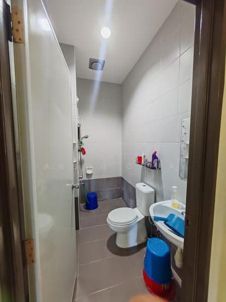 1-storey Terraced House for Sale in Bandar Putra Kulai (Kulai) - Anson Chua - Bathroom - PropertyGuru.com.my