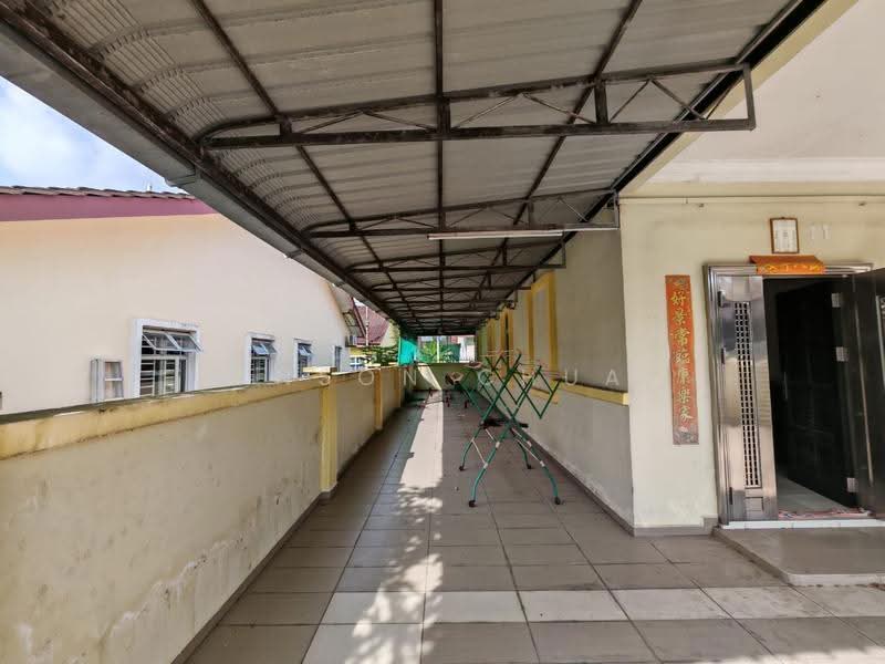 1-storey Terraced House for Sale in Bandar Putra Kulai (Kulai) - Anson Chua - Exterior - PropertyGuru.com.my