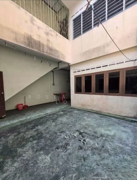 Shop for Sale in Banting (Selangor) - Roseabelle Low - Exterior - PropertyGuru.com.my