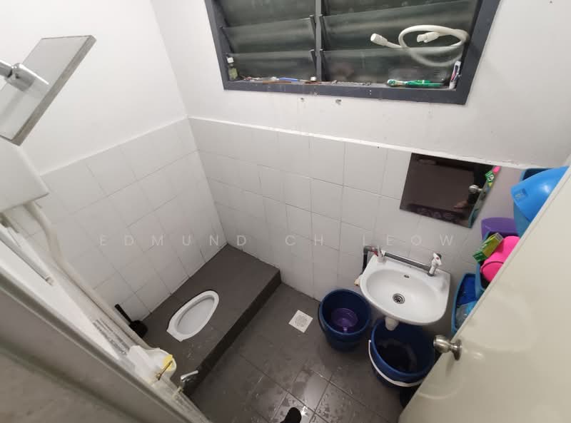 Semi-Detached House for Sale in Taman Selayang Mutiara (Selayang) - Edmund CH Leow - Bathroom - PropertyGuru.com.my