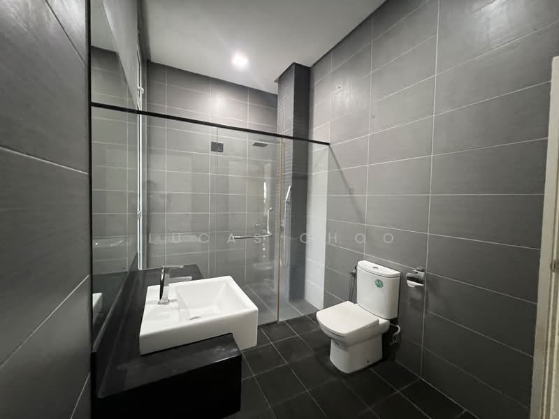 Semi-Detached House for Sale in Ampang Jaya (Ampang) - Lucas Choo - Bathroom - PropertyGuru.com.my