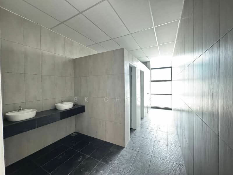 Factory for Sale in Ulu Tiram (Johor) - BK Cheok - Bathroom - PropertyGuru.com.my
