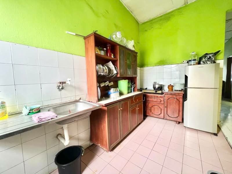 Rumah Teres 1 Tingkat untuk Dijual di Bandar Rinching Seksyen 5 (Semenyih) - JUMIDAH (JUE) - Kitchen - PropertyGuru.com.my