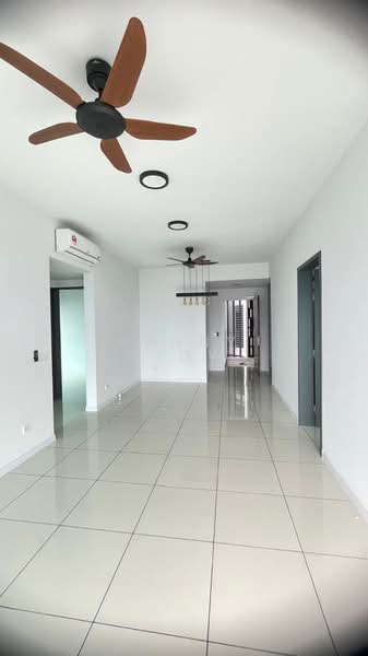 Condominium for Rent at The Valley Residences @ SkySierra - Yanny Siow - Living Room - PropertyGuru.com.my