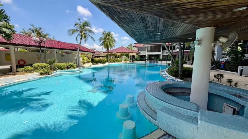 Condominium for Sale at Indera Subang - Norafian SMH - Pool - PropertyGuru.com.my