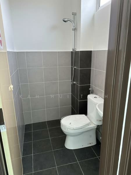 Rumah Teres untuk Disewa di Kulim (Kedah) - Kah Hui Teoh - Bathroom - PropertyGuru.com.my