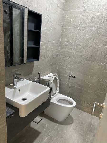 Servis Apartment untuk Disewa di Edelweiss @ Tropicana Gardens - Ben Ng - Bathroom - PropertyGuru.com.my