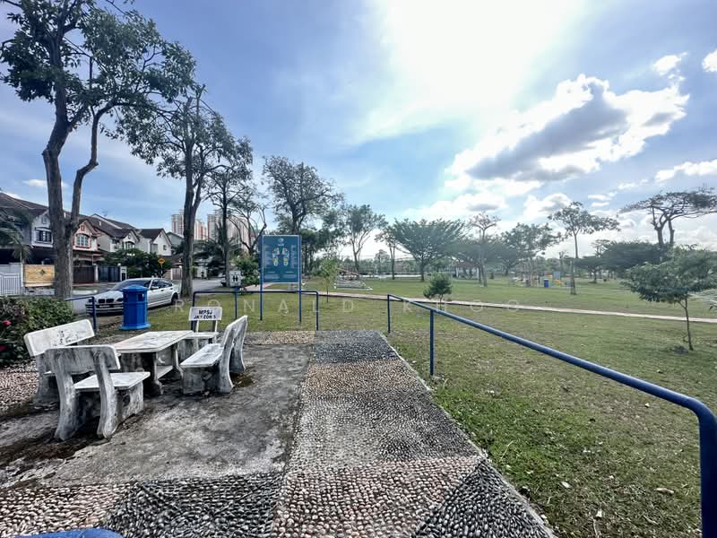 2-storey Terraced House for Sale in Usj 20 (Subang Jaya) - Ronald Khoo - Exterior - PropertyGuru.com.my