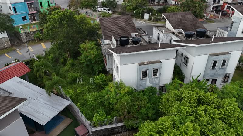 Semi-Detached House for Sale in Sungai Buloh (Selangor) - Mr. Chew - Exterior - PropertyGuru.com.my