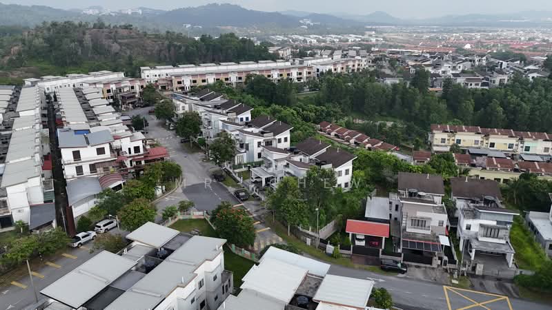 Semi-Detached House for Sale in Sungai Buloh (Selangor) - Mr. Chew - Exterior - PropertyGuru.com.my