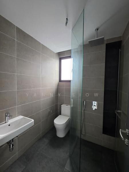Kondominium untuk Dijual di The Valley Residences @ SkySierra - Yanny Siow - Bathroom - PropertyGuru.com.my