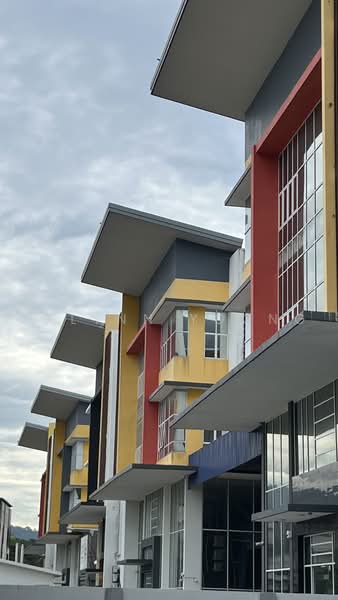 Kilang Berkembar untuk Dijual di Kampung Melayu Sungai Buloh (Sungai Buloh) - Calynn Yoong - Exterior - PropertyGuru.com.my