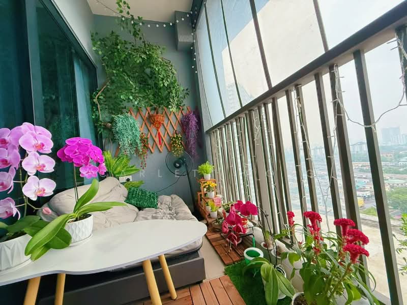 Servis Apartment untuk Disewa di Le Pavillion - Scarlett Wong - Balcony - PropertyGuru.com.my