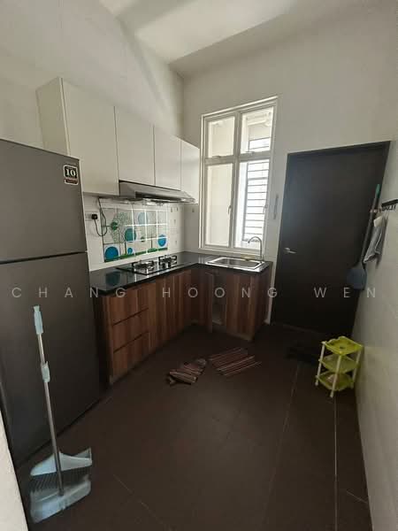 Condominium for Sale at M Condominium @ Larkin - Chang Hoong Wen - Kitchen - PropertyGuru.com.my