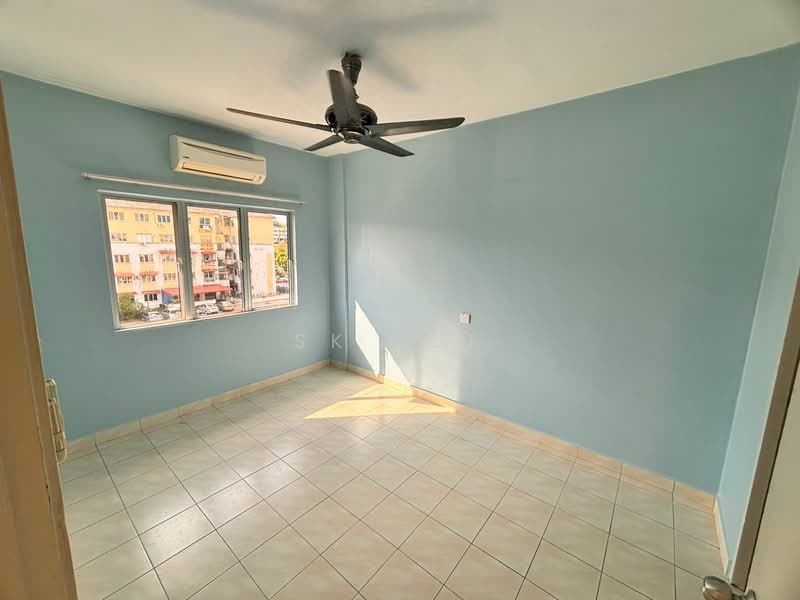 Apartment for Sale at Apartment Impian - SK Luk - Interior - PropertyGuru.com.my