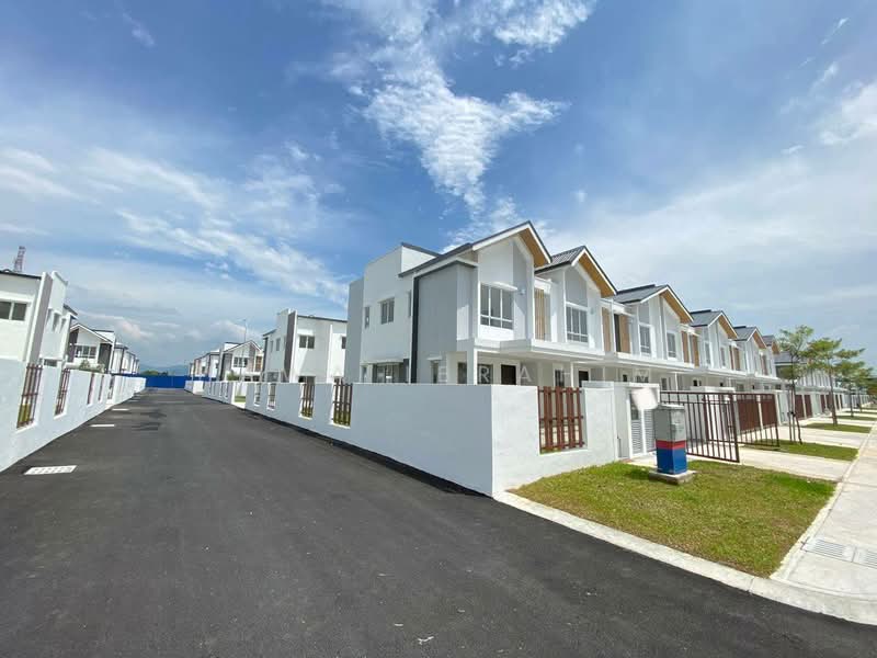 2-storey Terraced House for Sale in Hulu Langat (Selangor) - Hawa Ibrahim - Exterior - PropertyGuru.com.my