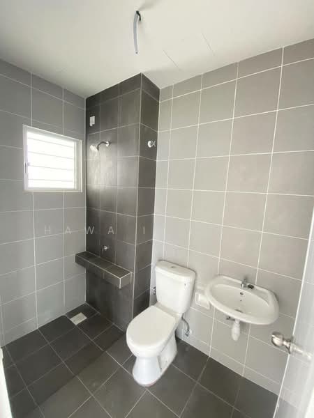 2-storey Terraced House for Sale in Hulu Langat (Selangor) - Hawa Ibrahim - Bathroom - PropertyGuru.com.my