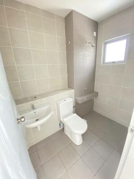 2-storey Terraced House for Sale in Hulu Langat (Selangor) - Hawa Ibrahim - Bathroom - PropertyGuru.com.my