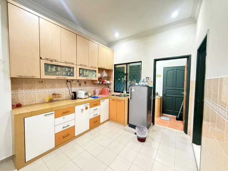1-storey Terraced House for Sale in Bukit Indah (Iskandar Puteri (Nusajaya)) - Sharon Ng - Kitchen - PropertyGuru.com.my