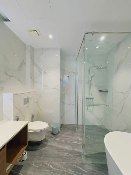 Servis Apartment untuk Disewa di Core Residence @ TRX - Tim Siow - Bathroom - PropertyGuru.com.my