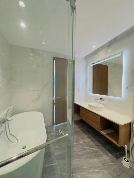 Servis Apartment untuk Disewa di Core Residence @ TRX - Tim Siow - Bathroom - PropertyGuru.com.my