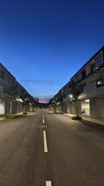 Terraced House for Rent in Taman Bukit Serdang (Seri Kembangan) - May Koh - Exterior - PropertyGuru.com.my
