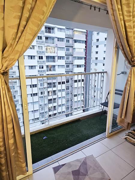 Servis Apartment untuk Dijual di Koi Kinrara - Chow Kok Toong - Balcony - PropertyGuru.com.my