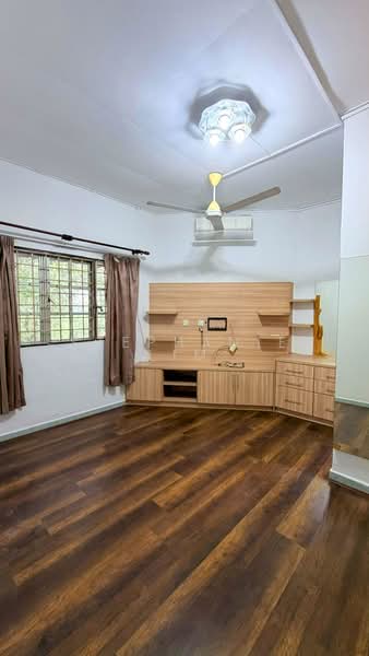 Rumah Teres 2 Tingkat untuk Dijual di Klang (Selangor) - Stephanie Lim - Living Room - PropertyGuru.com.my
