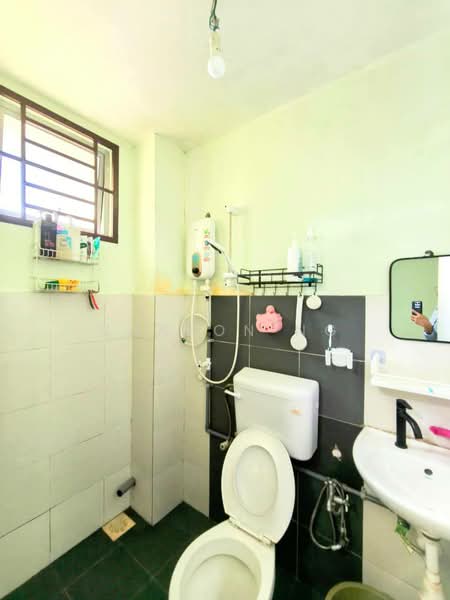 Rumah Teres 2-Tingkat untuk Dijual di Taman Nusantara (Iskandar Puteri (Nusajaya)) - Sharon Ng - Bathroom - PropertyGuru.com.my