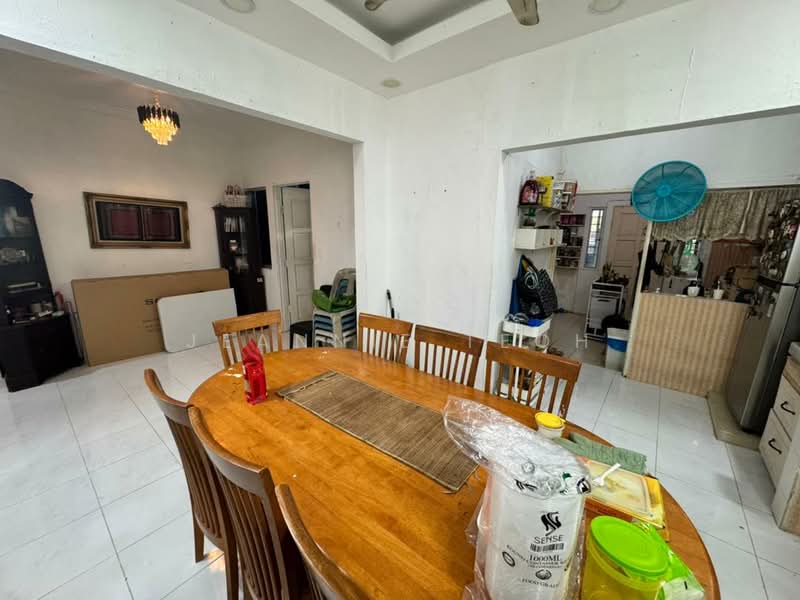 2-storey Terraced House for Sale in Kemensah Heights (Ulu Kelang) - Jeannie Teoh - Dining Room - PropertyGuru.com.my