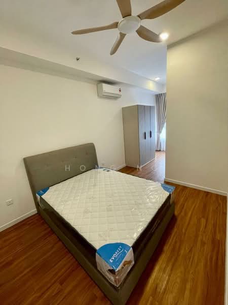 Service Residence for Rent at The Glenz @ Glenmarie - Hong Ng - Bedroom - PropertyGuru.com.my