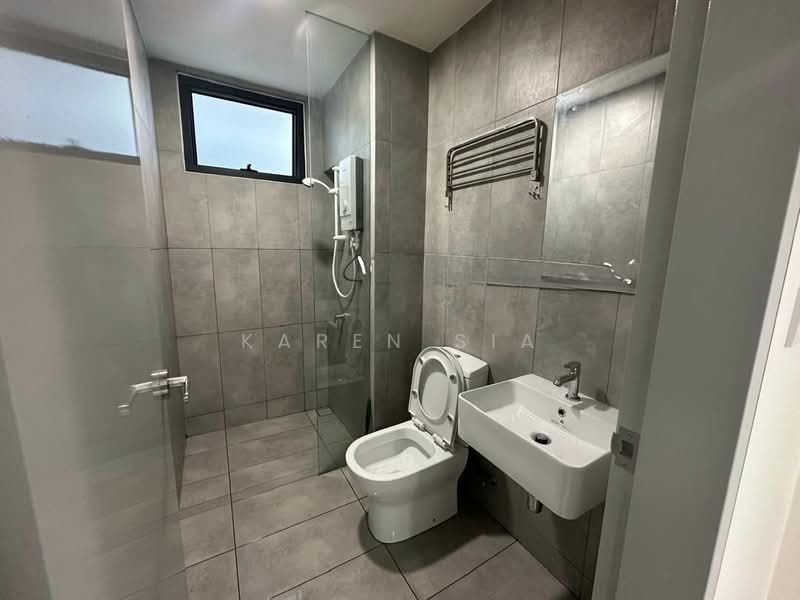 Servis Apartment untuk Disewa di Emerald 9 - KAREN SIA - Bathroom - PropertyGuru.com.my