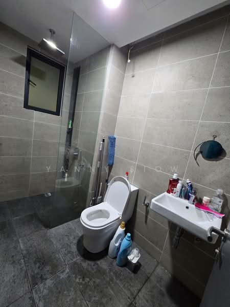 Condominium for Sale at The Valley Residences @ SkySierra - Yanny Siow - Bathroom - PropertyGuru.com.my