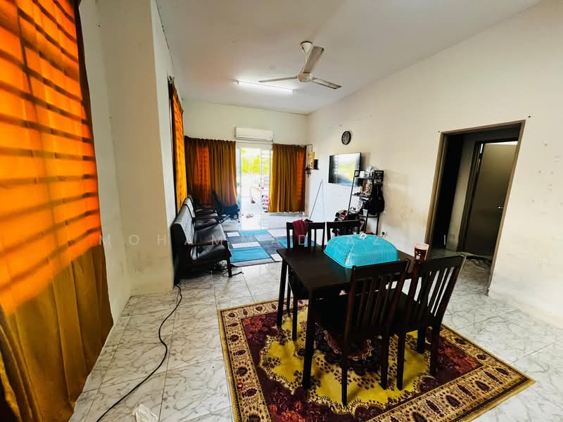 Rumah Berkembar untuk Dijual di Taman Seri Mahkota Jaya (Kuantan) - Mohammad Azizi - PropertyGuru.com.my