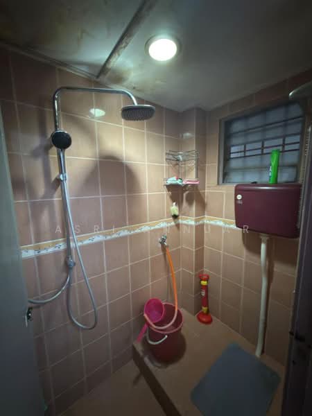 2-storey Terraced House for Sale in Bandar Rinching (Semenyih) - Asri Annuar - Bathroom - PropertyGuru.com.my