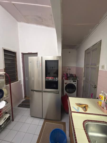 2-storey Terraced House for Sale in Bandar Rinching (Semenyih) - Asri Annuar - Kitchen - PropertyGuru.com.my