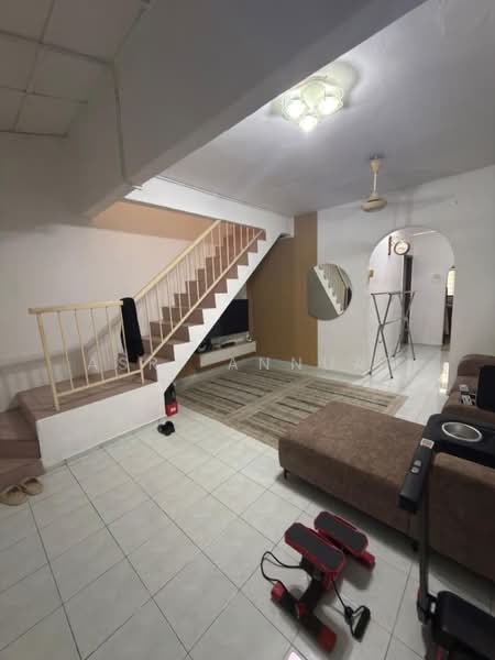 2-storey Terraced House for Sale in Bandar Rinching (Semenyih) - Asri Annuar - Living Room - PropertyGuru.com.my