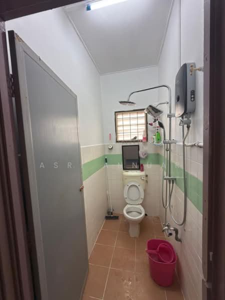 2-storey Terraced House for Sale in Bandar Rinching (Semenyih) - Asri Annuar - Bathroom - PropertyGuru.com.my