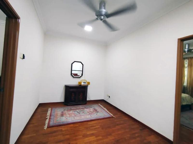 Rumah Teres 2.5-Tingkat untuk Disewa di Taman Sutera (Johor Bahru) - Alexius Lim - PropertyGuru.com.my