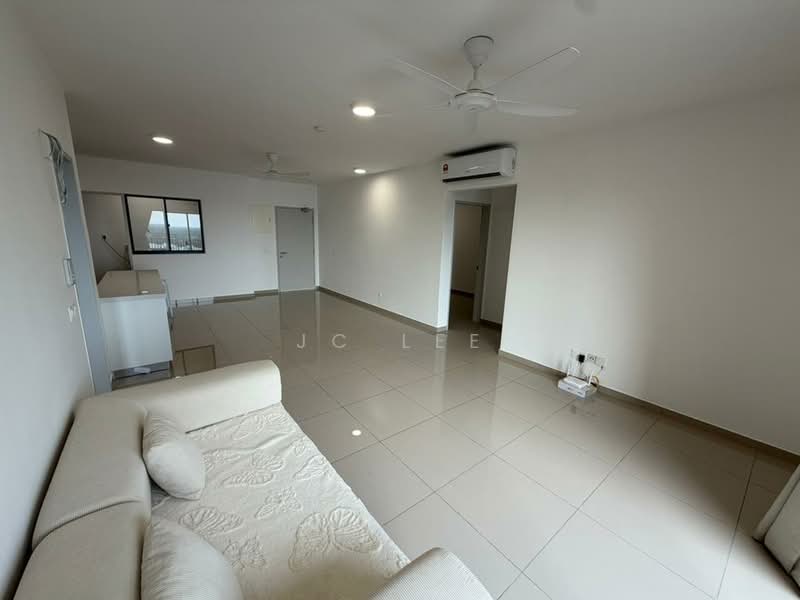 Kondominium untuk Disewa di Condo @ Eden by The Parque Residences - JC Lee - Living Room - PropertyGuru.com.my