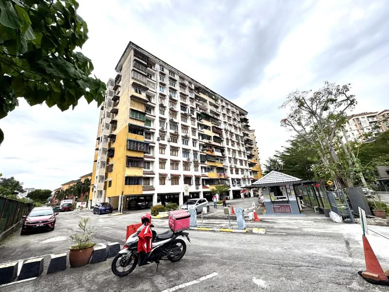 Pangsapuri untuk Dijual di Pangsapuri Dahlia Court - Azli Ibrahim - Exterior - PropertyGuru.com.my