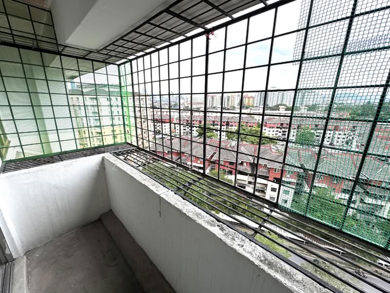 Pangsapuri untuk Dijual di Pangsapuri Dahlia Court - Azli Ibrahim - Balcony - PropertyGuru.com.my